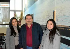 Genesis Emers met José Luis Tunguï Olivo en Mariana Lizbeth Tunguï Arellano van FRH Mimex